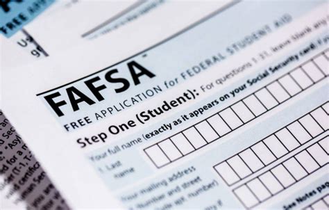 Do scholarships count as income on fafsa